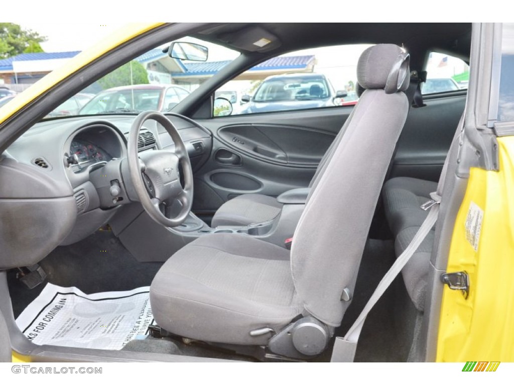 2002 Mustang V6 Coupe - Zinc Yellow / Medium Graphite photo #40