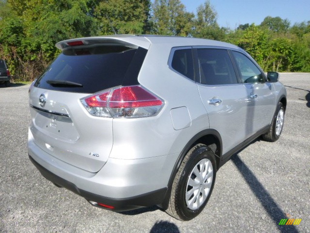 2015 Rogue S AWD - Brilliant Silver / Charcoal photo #4