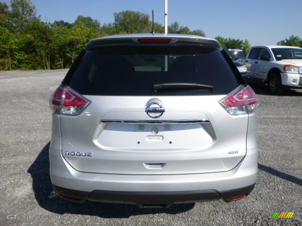 2015 Rogue S AWD - Brilliant Silver / Charcoal photo #5