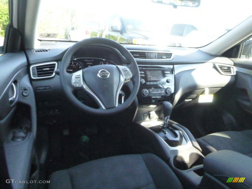 2015 Rogue S AWD - Brilliant Silver / Charcoal photo #10