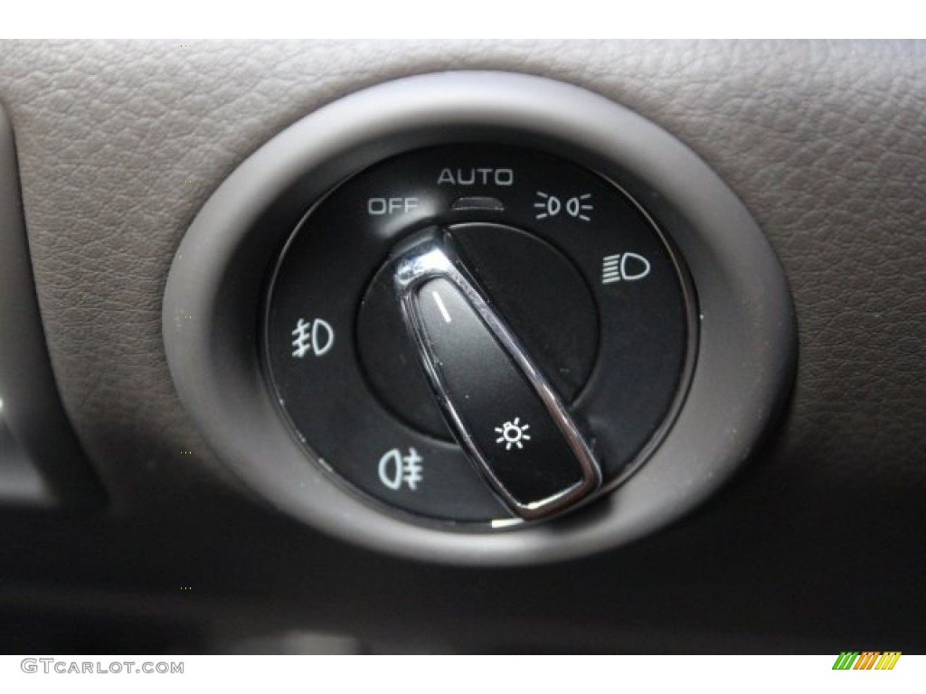 2016 Porsche Cayenne Diesel Controls Photo #106430727
