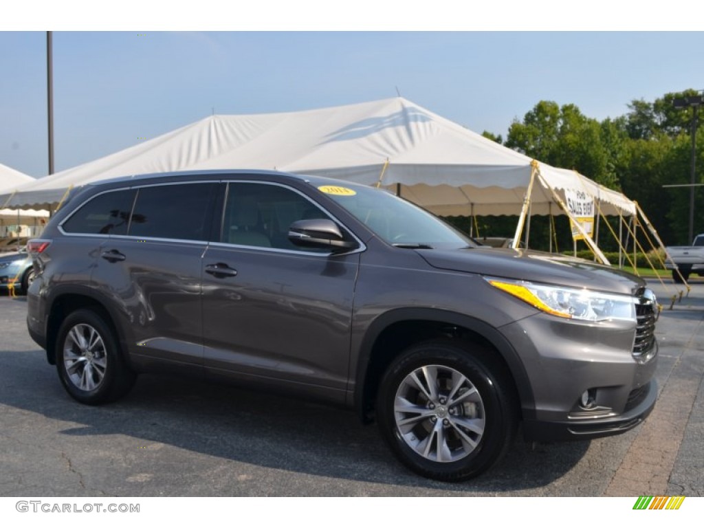 2014 Highlander XLE AWD - Predawn Gray Mica / Ash photo #1