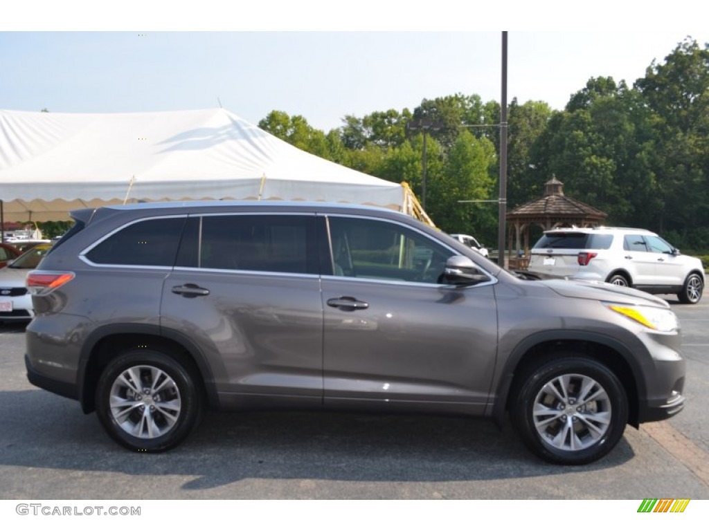 2014 Highlander XLE AWD - Predawn Gray Mica / Ash photo #2