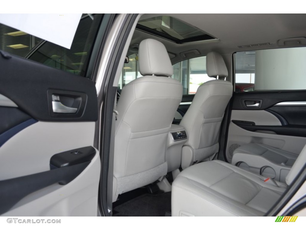 2014 Highlander XLE AWD - Predawn Gray Mica / Ash photo #13
