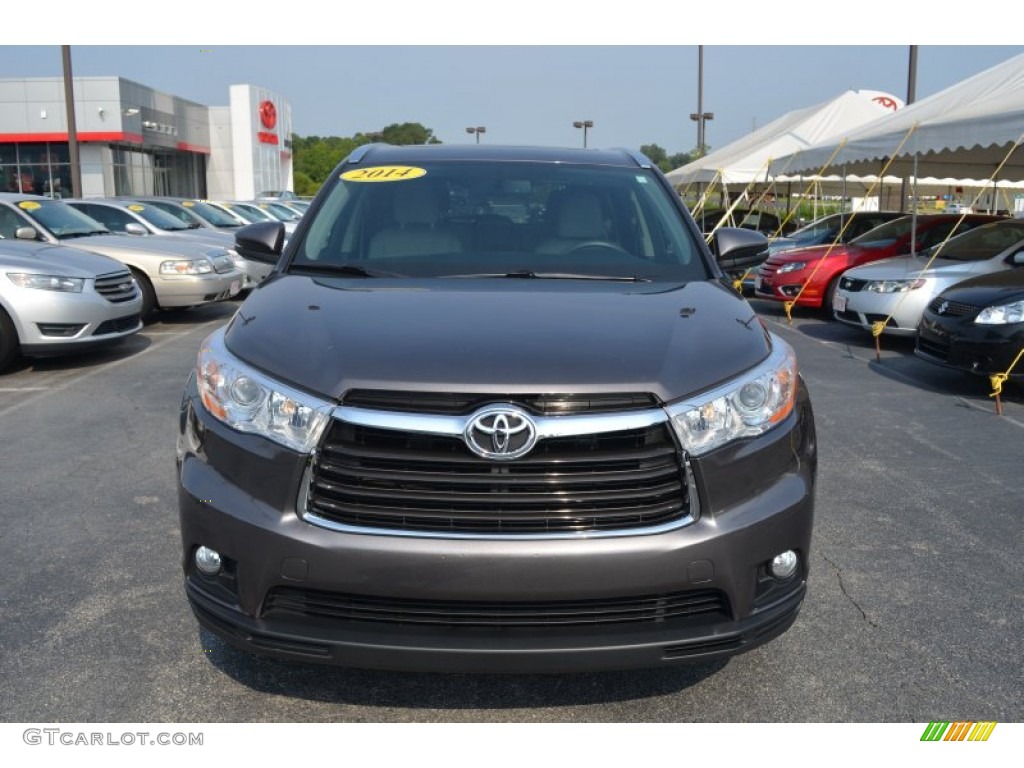 2014 Highlander XLE AWD - Predawn Gray Mica / Ash photo #32
