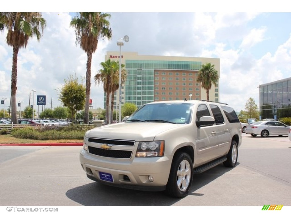 2007 Suburban 1500 LT - Gold Mist Metallic / Light Cashmere/Ebony photo #2