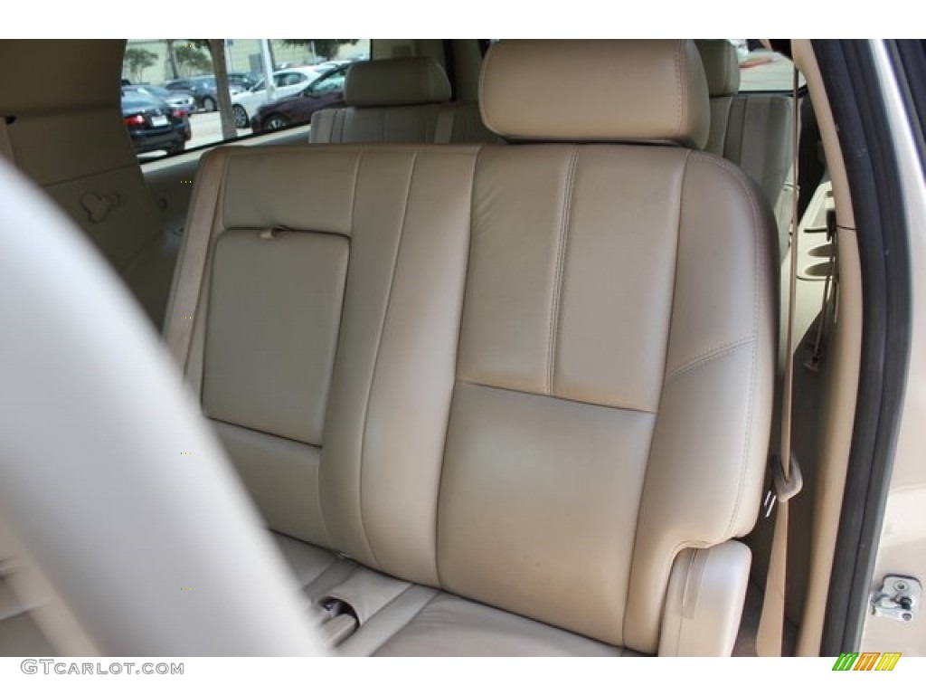 2007 Suburban 1500 LT - Gold Mist Metallic / Light Cashmere/Ebony photo #14