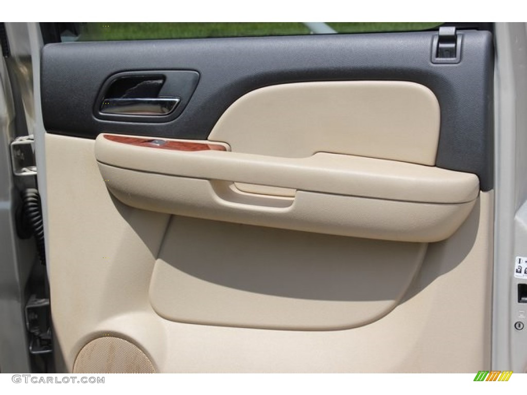 2007 Suburban 1500 LT - Gold Mist Metallic / Light Cashmere/Ebony photo #21