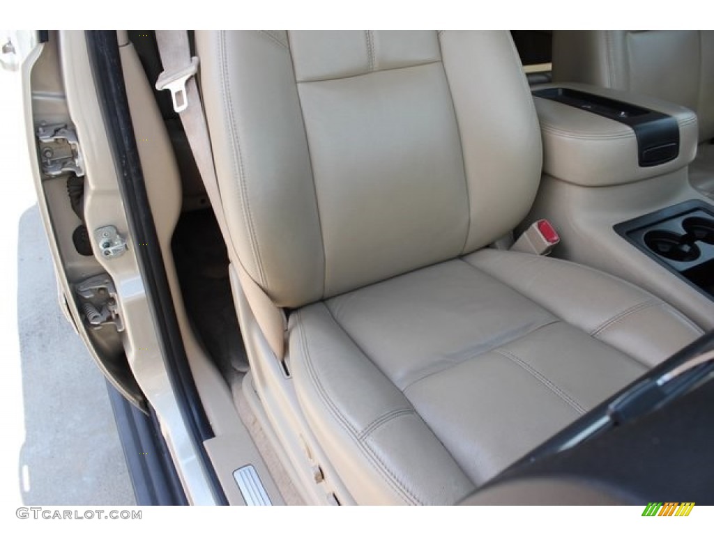 2007 Suburban 1500 LT - Gold Mist Metallic / Light Cashmere/Ebony photo #27