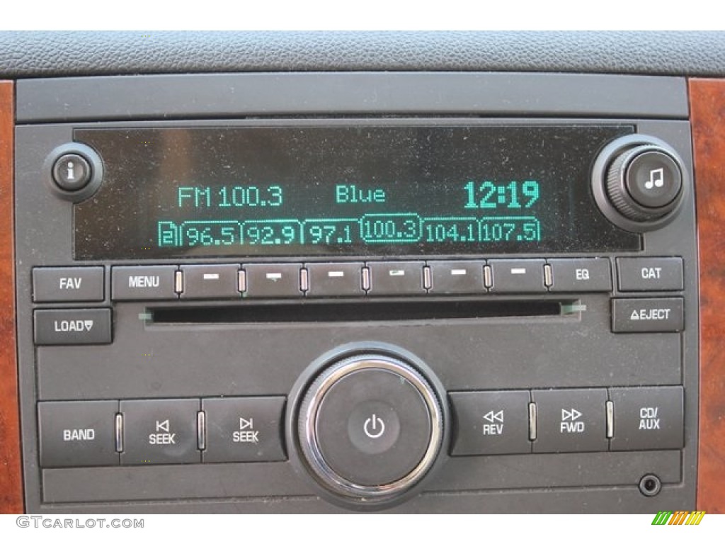 2007 Suburban 1500 LT - Gold Mist Metallic / Light Cashmere/Ebony photo #31
