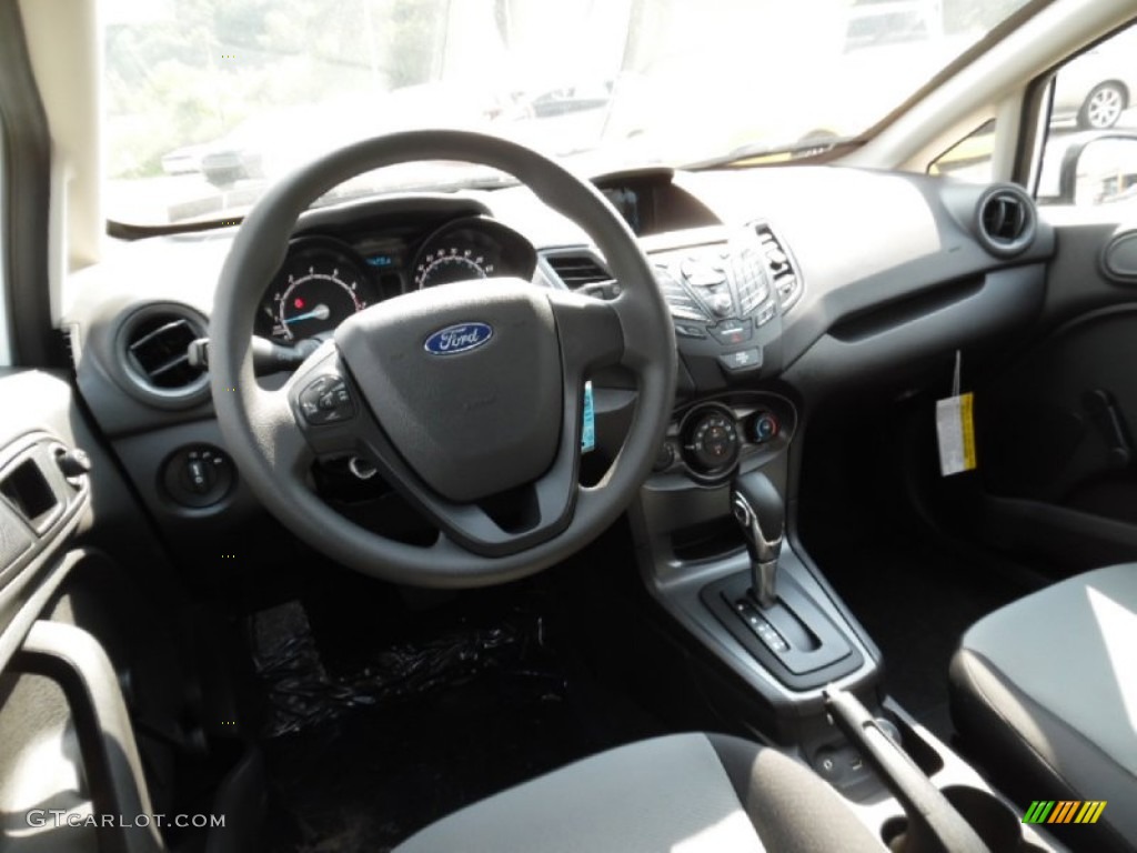 Charcoal Black Interior 2016 Ford Fiesta S Sedan Photo #106440570