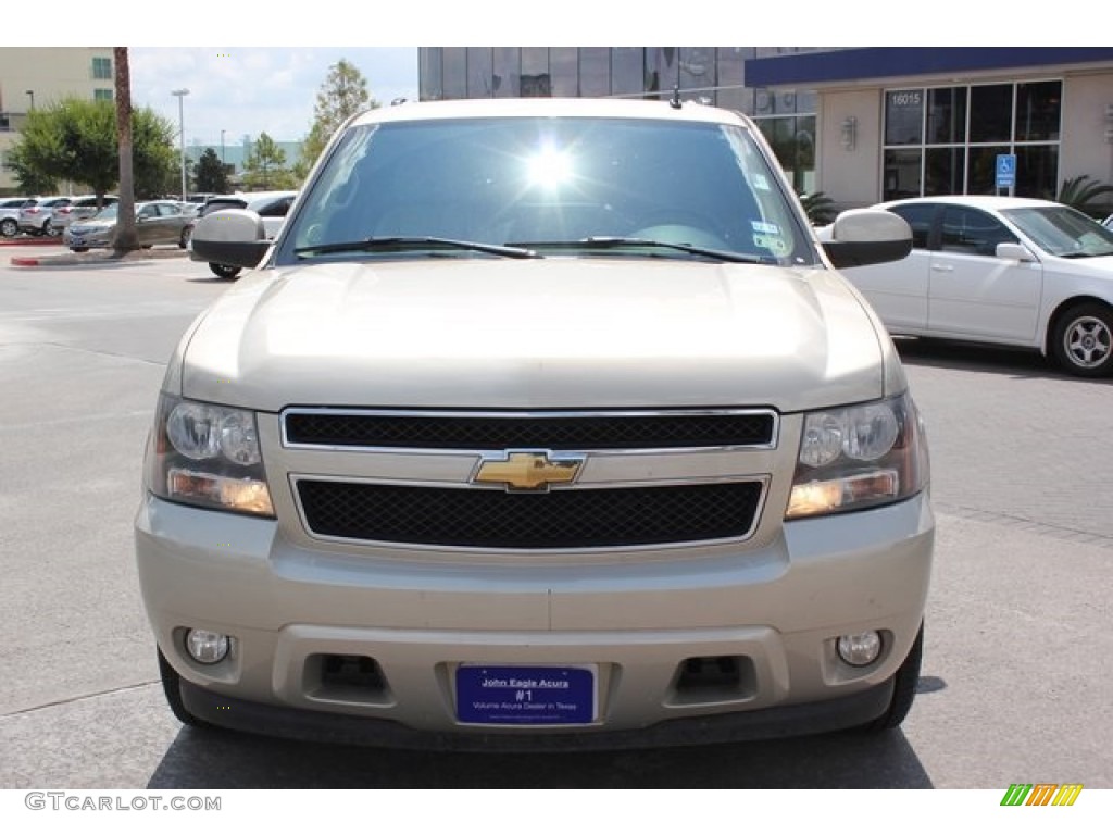 2007 Suburban 1500 LT - Gold Mist Metallic / Light Cashmere/Ebony photo #45