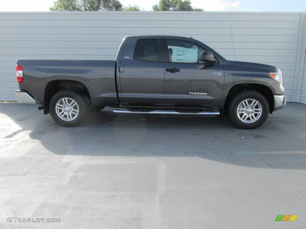 2015 Tundra SR5 Double Cab - Magnetic Gray Metallic / Graphite photo #3