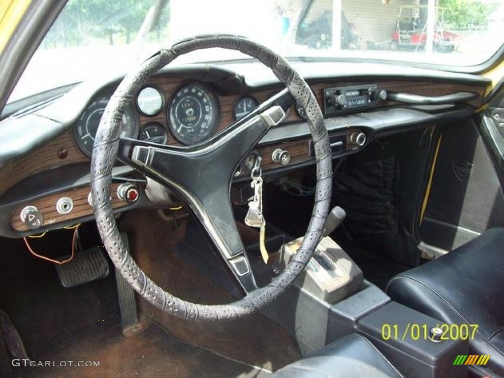 Black Interior 1971 Volvo 1800 E Photo #106444645