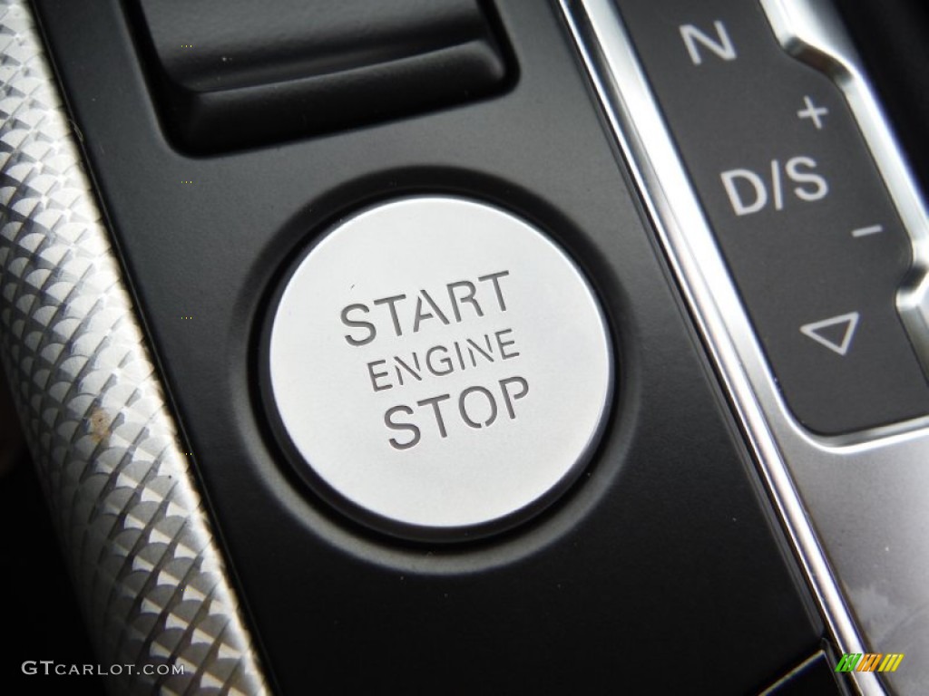 2016 Audi A4 2.0T Premium quattro Controls Photo #106447069