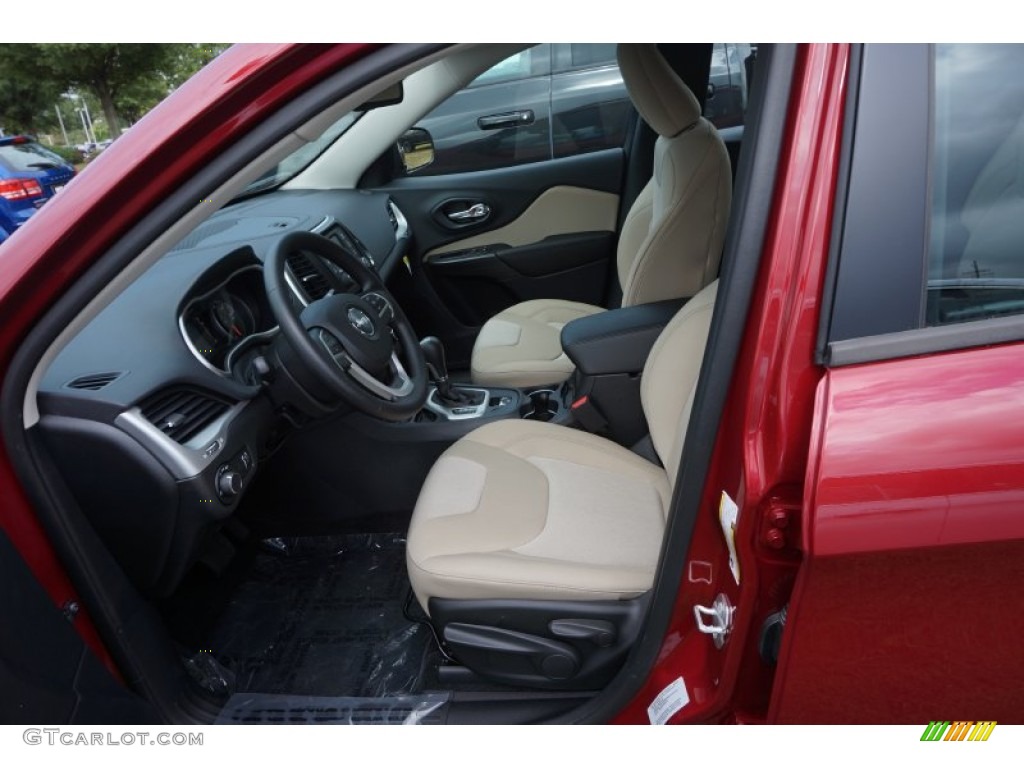 Black/Light Frost Beige Interior 2016 Jeep Cherokee Sport Photo #106452133