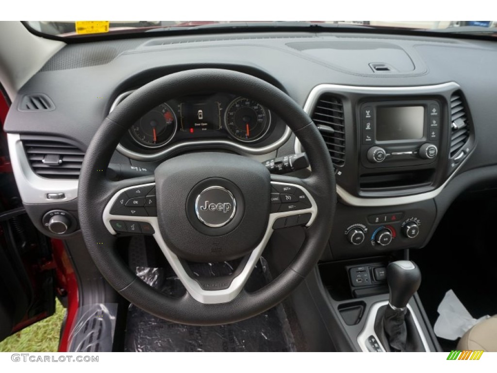 2016 Jeep Cherokee Sport Dashboard Photos