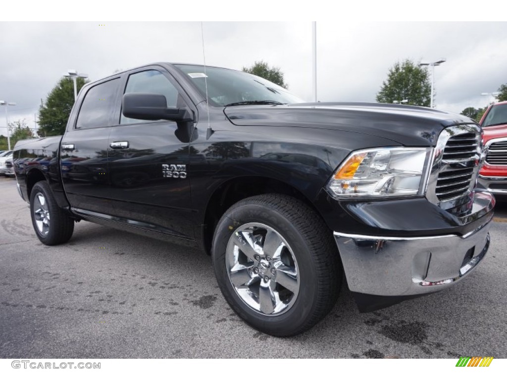 2015 1500 Big Horn Crew Cab - Brilliant Black Crystal Pearl / Canyon Brown/Light Frost photo #4