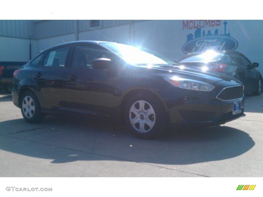 2015 Focus S Sedan - Tuxedo Black Metallic / Charcoal Black photo #1