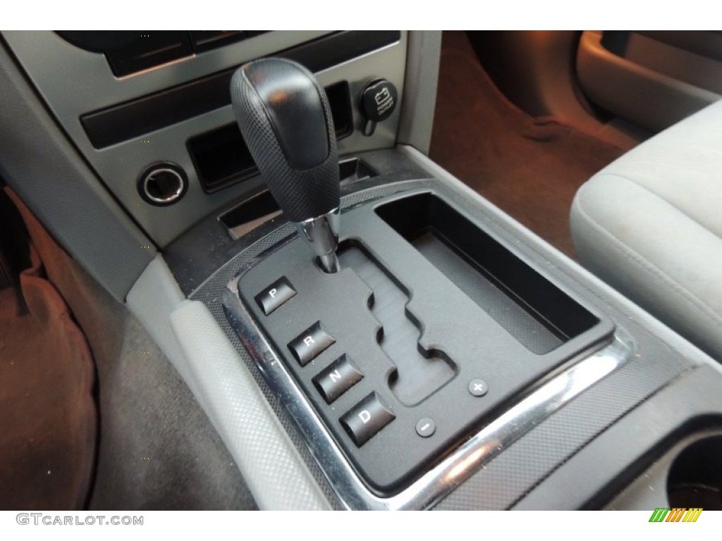 2005 Jeep Grand Cherokee Laredo 5 Speed Automatic Transmission Photo #106459444