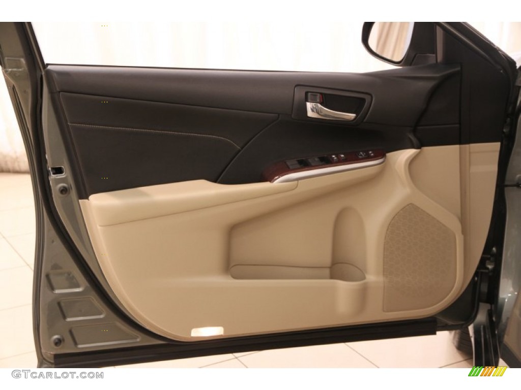 2013 Toyota Camry XLE V6 Ivory Door Panel Photo #106461556