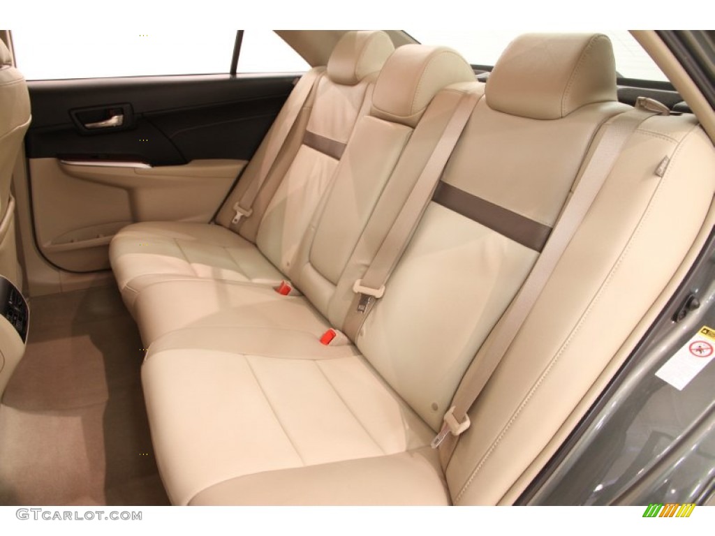 2013 Toyota Camry XLE V6 Rear Seat Photos