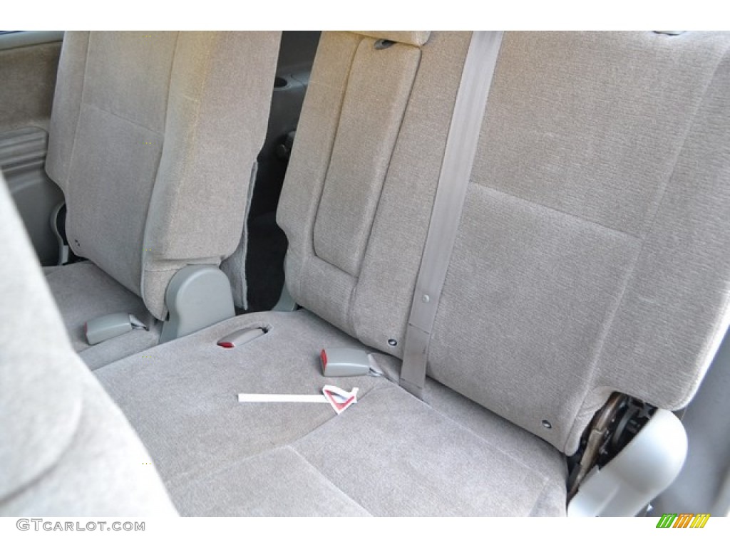 2006 XL7 7 Passenger AWD - White Pearl / Gray photo #8
