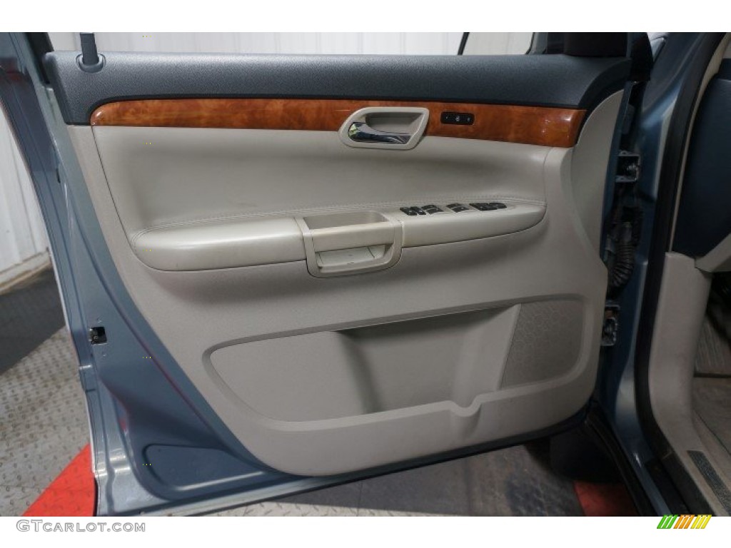 2008 Outlook XR AWD - Ocean Mist / Tan photo #12