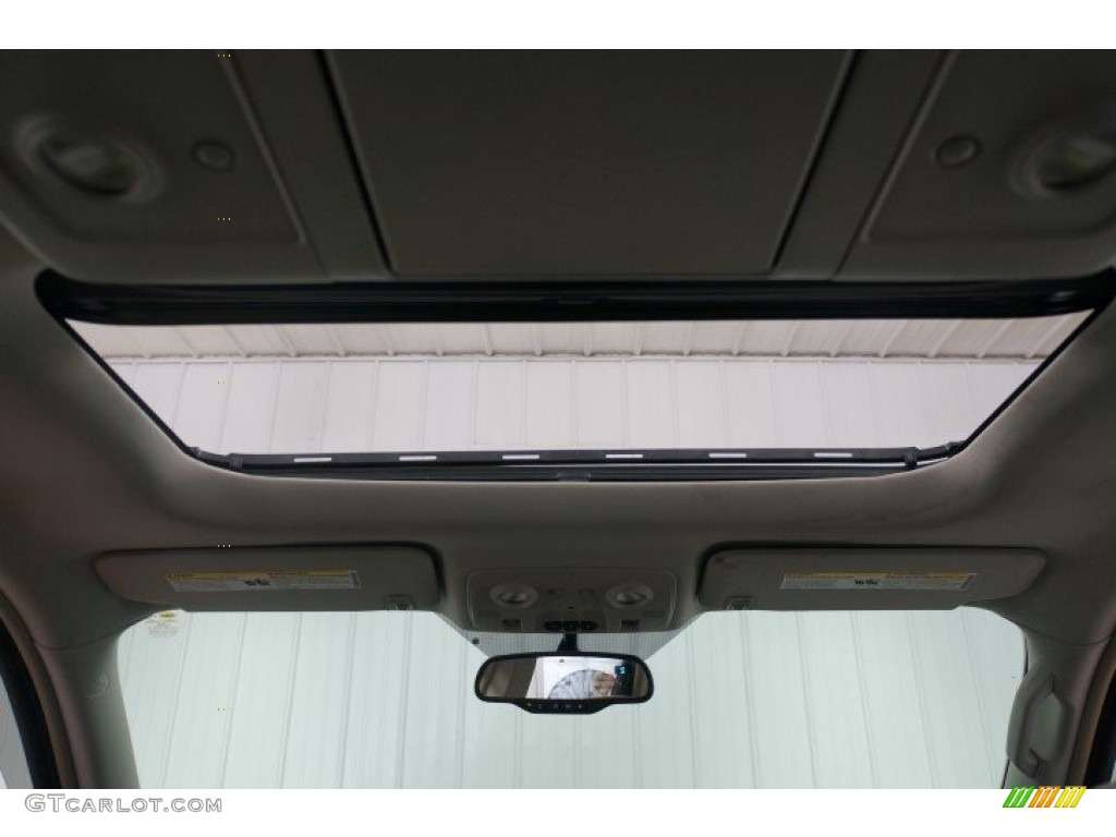 2008 Outlook XR AWD - Ocean Mist / Tan photo #21