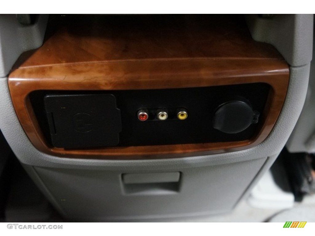 2008 Outlook XR AWD - Ocean Mist / Tan photo #25