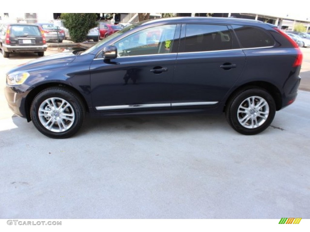 2016 XC60 T5 Drive-E - Magic Blue Metallic / Off-Black photo #5