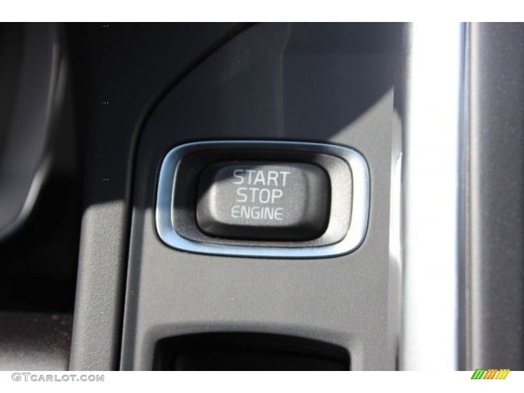 2016 XC60 T5 Drive-E - Magic Blue Metallic / Off-Black photo #15