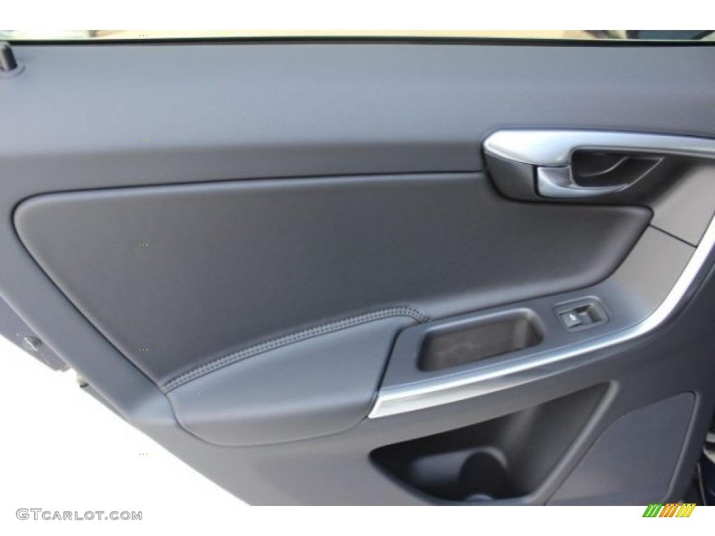 2016 XC60 T5 Drive-E - Magic Blue Metallic / Off-Black photo #27