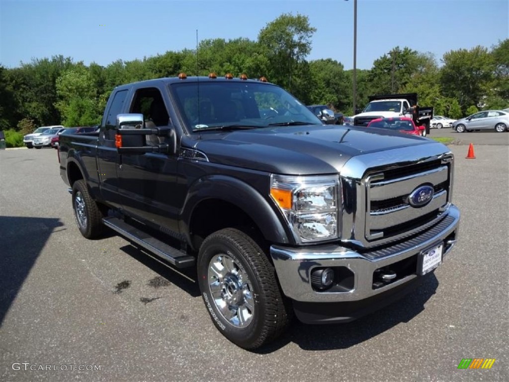 2016 F250 Super Duty Lariat Super Cab 4x4 - Magnetic Metallic / Black photo #1