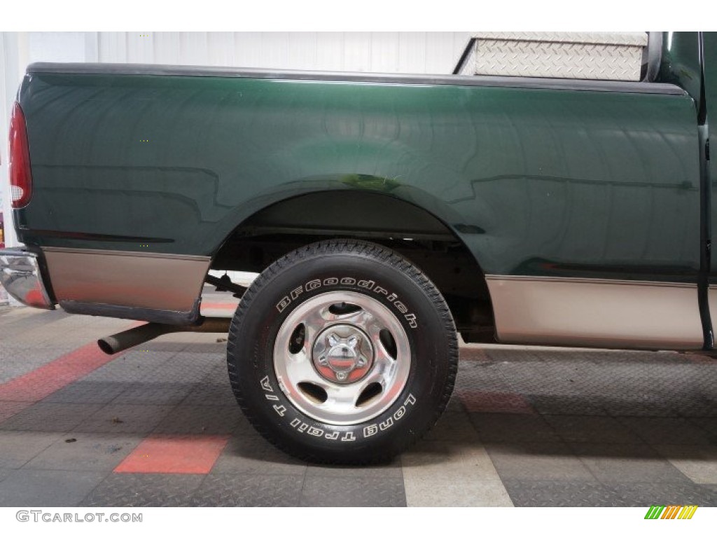 2002 F150 XLT SuperCab - Dark Highland Green Metallic / Medium Graphite photo #47