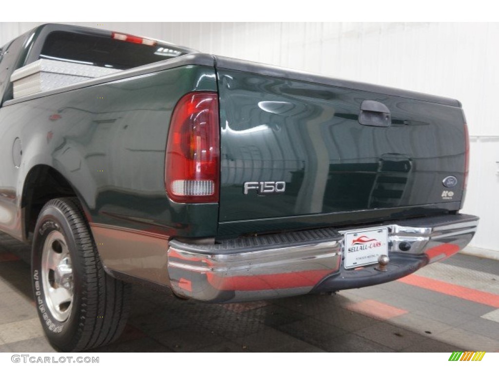 2002 F150 XLT SuperCab - Dark Highland Green Metallic / Medium Graphite photo #52