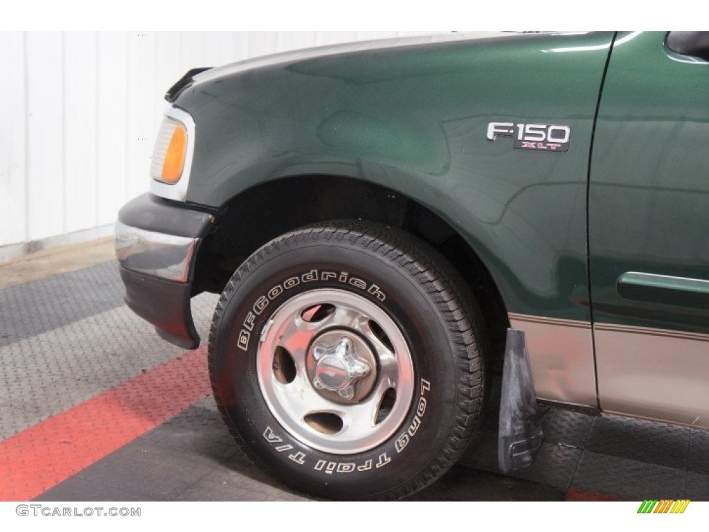 2002 F150 XLT SuperCab - Dark Highland Green Metallic / Medium Graphite photo #66