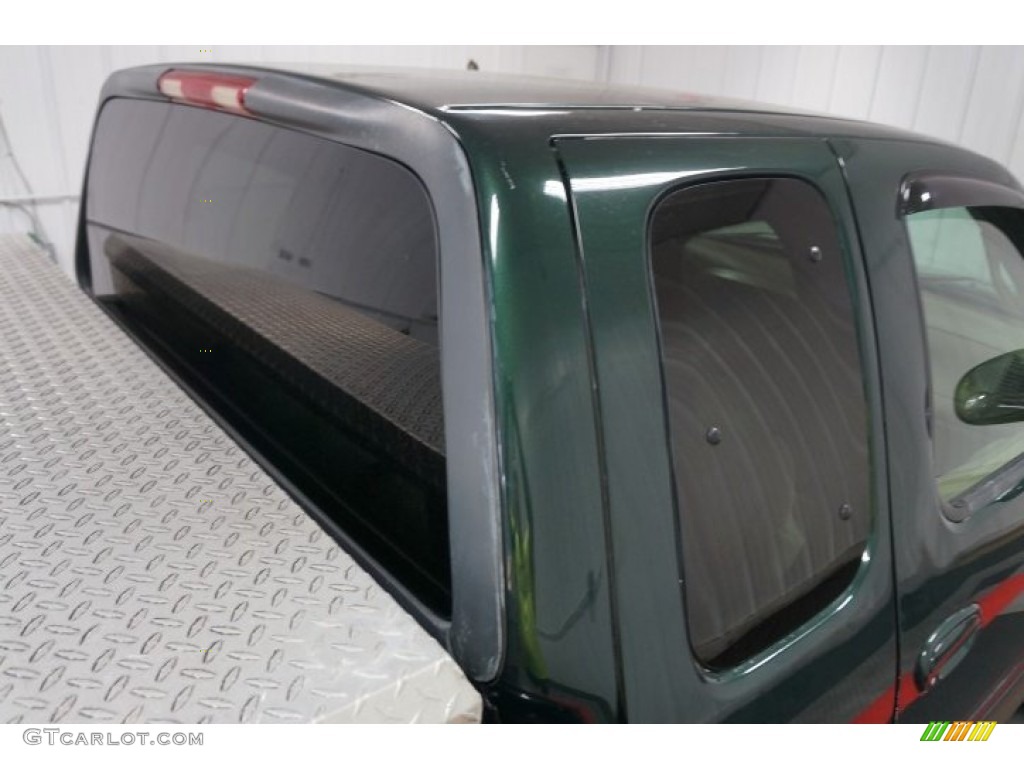 2002 F150 XLT SuperCab - Dark Highland Green Metallic / Medium Graphite photo #74