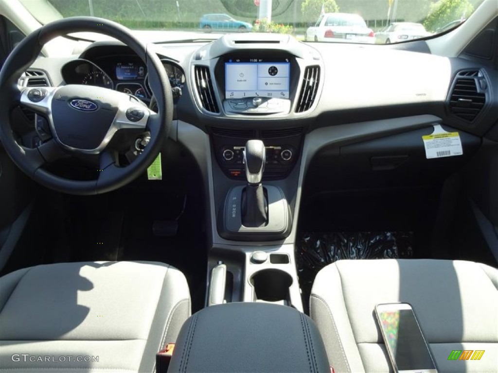 2016 Escape SE 4WD - Ingot Silver Metallic / Charcoal Black photo #13