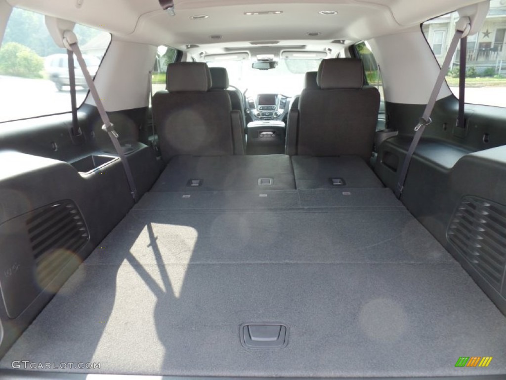 2016 Chevrolet Suburban LT 4WD Trunk Photo #106476289