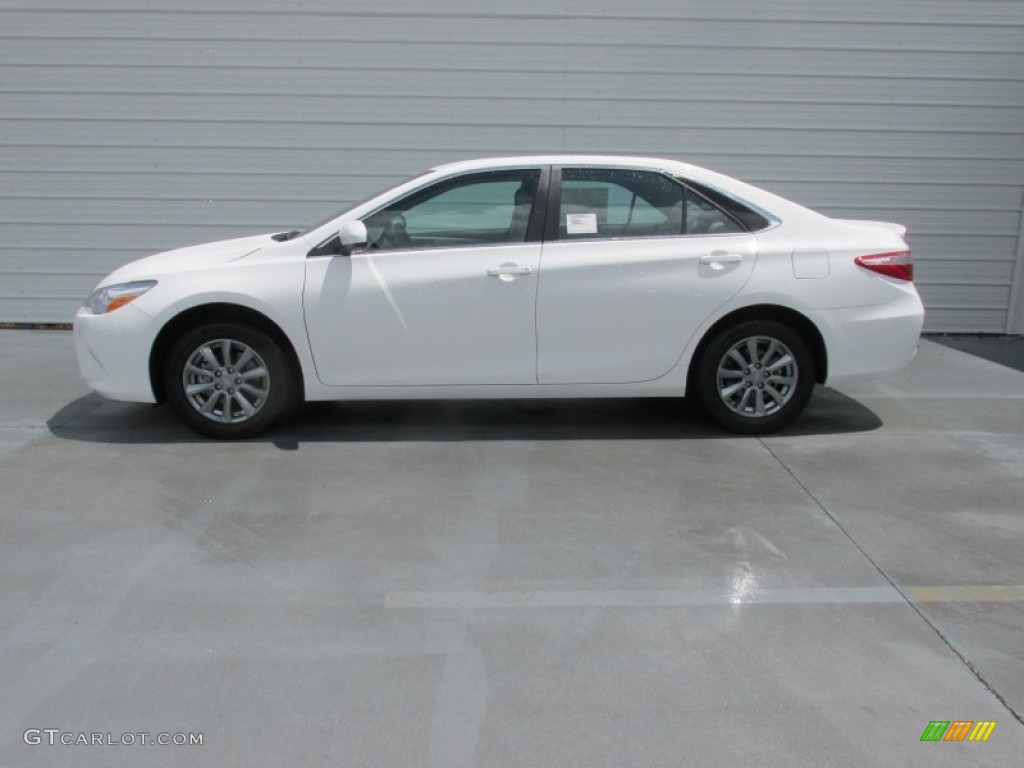 2015 Camry LE - Super White / Ash photo #6