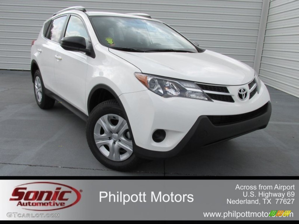 2015 RAV4 LE - Super White / Black photo #1