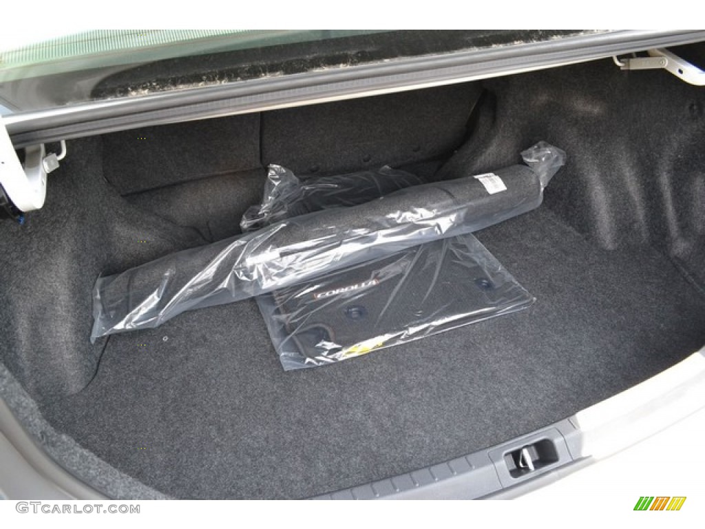 2016 Toyota Corolla LE Plus Trunk Photo #106479915