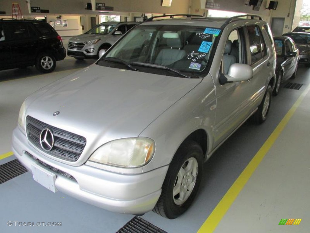 2000 Mercedes-Benz ML 320 4Matic Exterior Photos