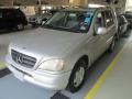 Front 3/4 View of 2000 ML 320 4Matic