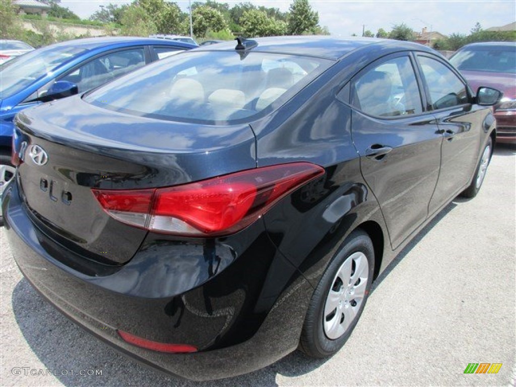 2016 Elantra SE - Phantom Black / Beige photo #6