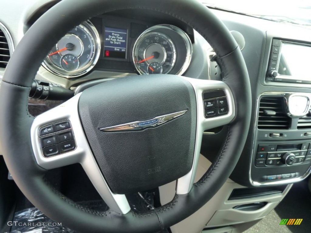 2016 Chrysler Town & Country Touring Black/Light Graystone Steering Wheel Photo #106483663