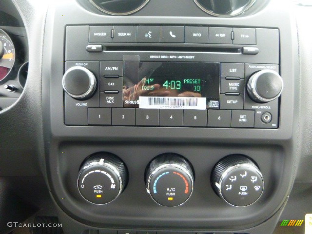 2016 Jeep Compass Sport 4x4 Controls Photo #106487539