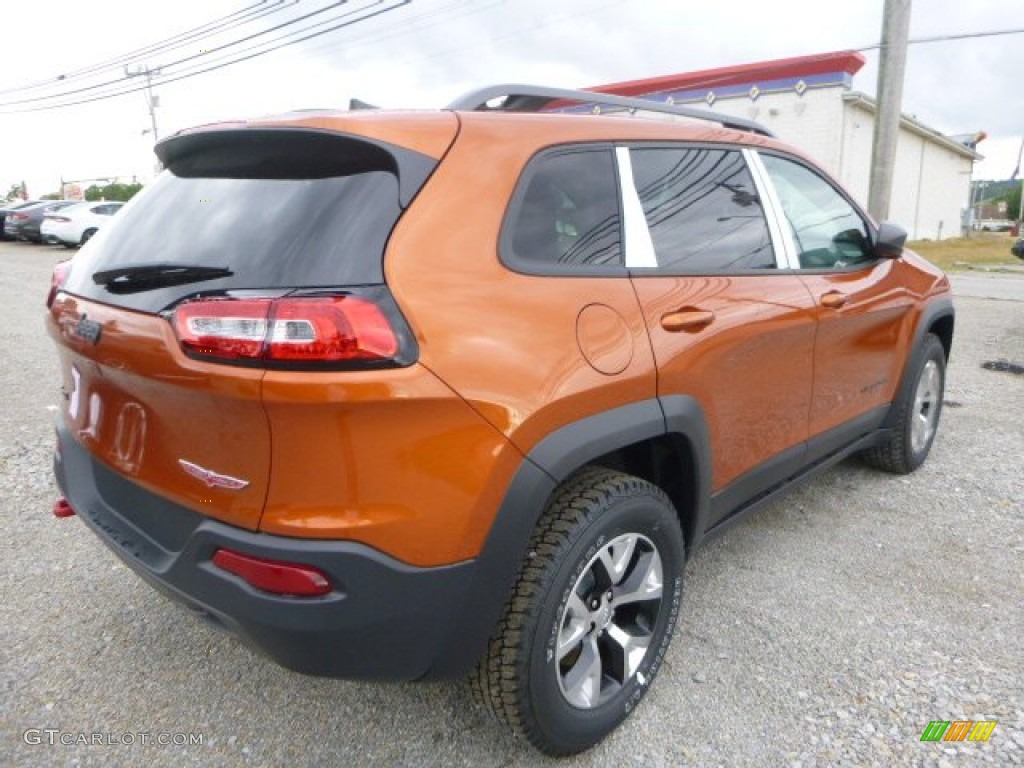 2016 Cherokee Trailhawk 4x4 - Mango Tango Pearl / Black photo #8