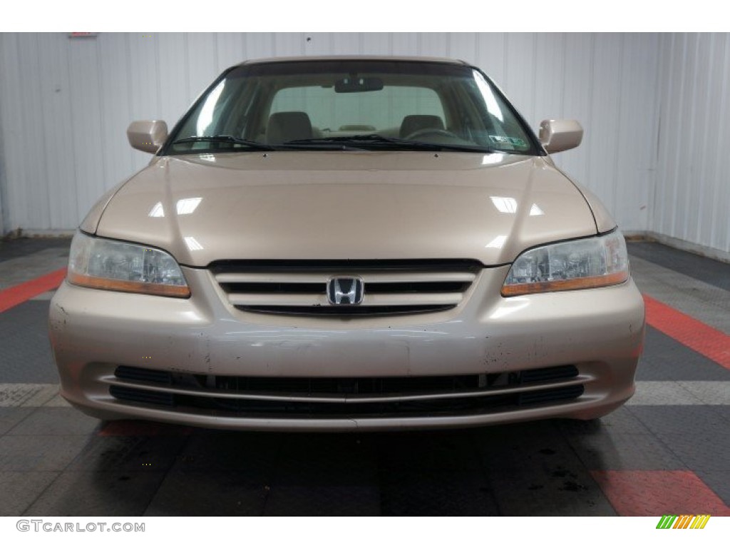 2002 Accord LX Sedan - Naples Gold Metallic / Ivory photo #4